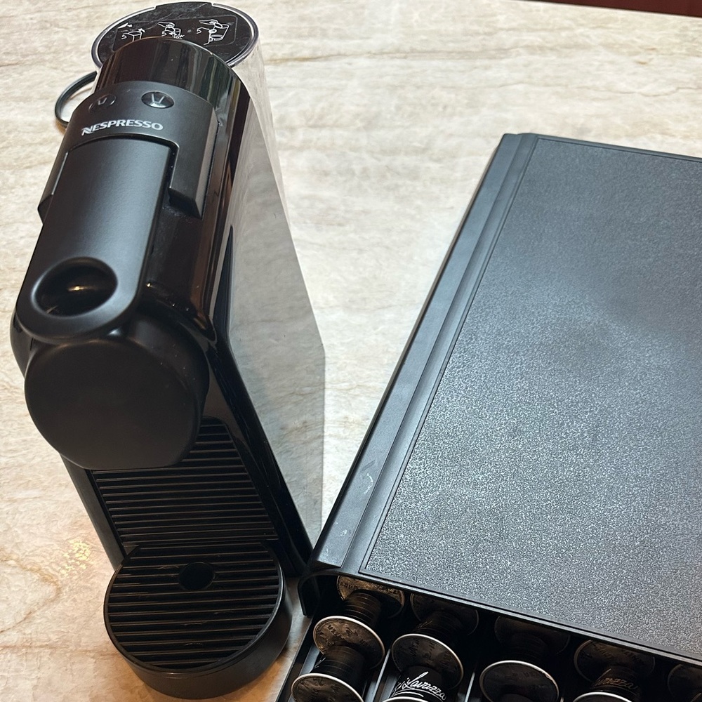 Nespresso Essenza Mini D30 in Black with storage drawer and coffee!
